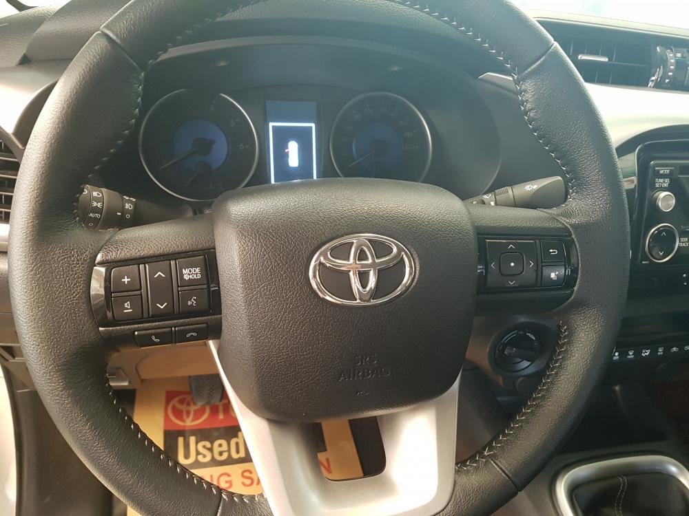 Toyota Hilux G 2016 - Bán Toyota Hilux G, nhập khẩu nguyên chiếc, hỗ trợ ngân hàng 70%, tặng thuế trước bạ
