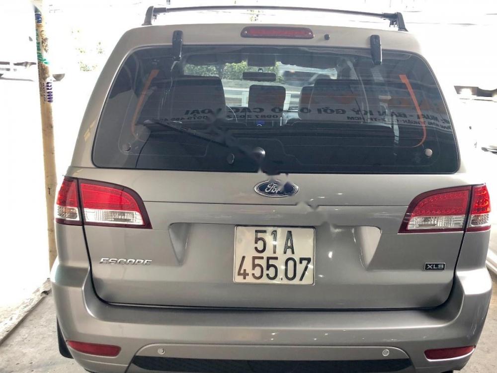 Ford Escape XLS 2013 - Bán xe Ford Escape XLS năm sản xuất 2013, màu bạc  