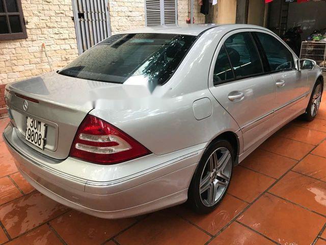 Mercedes-Benz C class  C240  2005 - Bán Mercedes C240 2005, màu bạc, nhập khẩu nguyên chiếc