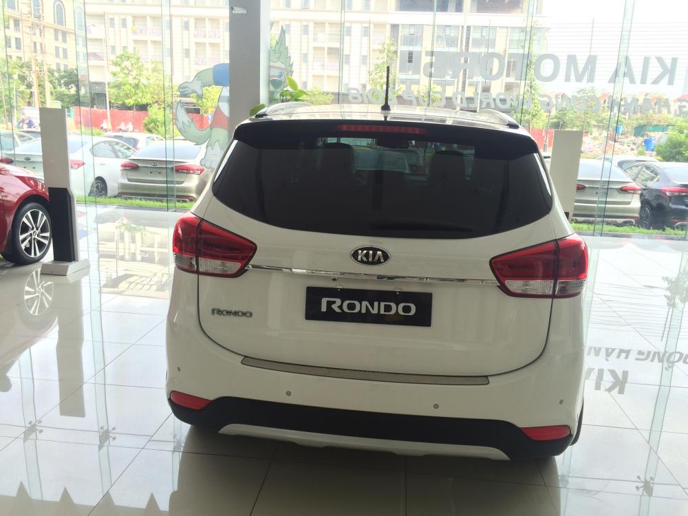 Kia Rondo GMT 2018 - Bán ô tô Kia Rondo GMT sản xuất năm 2018, màu trắng, giá bắt đầu từ 609 triệu