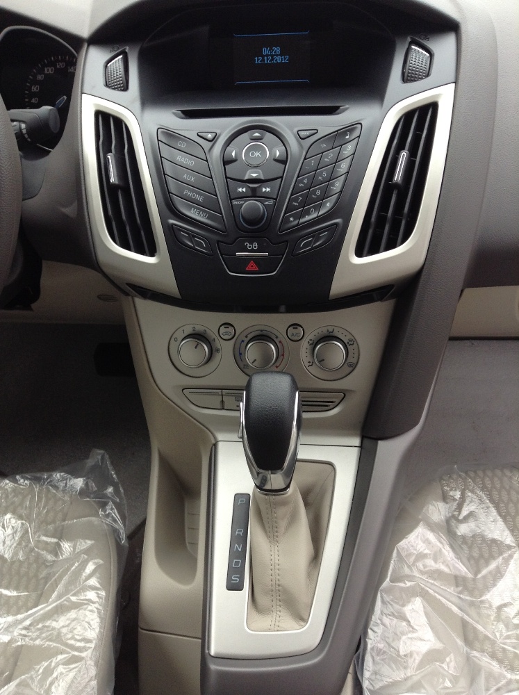 Ford Focus 1.5 ecoboost 2018 - Nam Định Ford Bán Focus 1.5 Ecoboost, 555 triệu hỗ trợ trả góp 80%, lh 0974286009