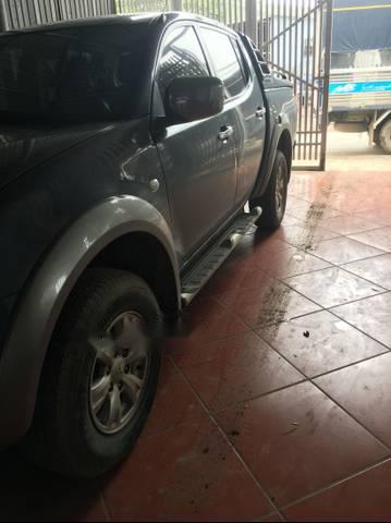Mitsubishi Triton 2010 - Bán ô tô Mitsubishi Triton năm sản xuất 2010, màu xám  