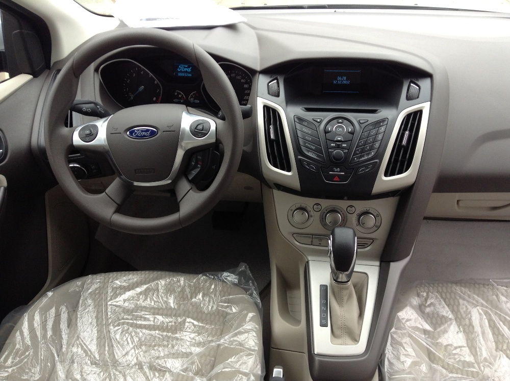 Ford Focus 1.5 ecoboost 2018 - Nam Định Ford Bán Focus 1.5 Ecoboost, 555 triệu hỗ trợ trả góp 80%, lh 0974286009