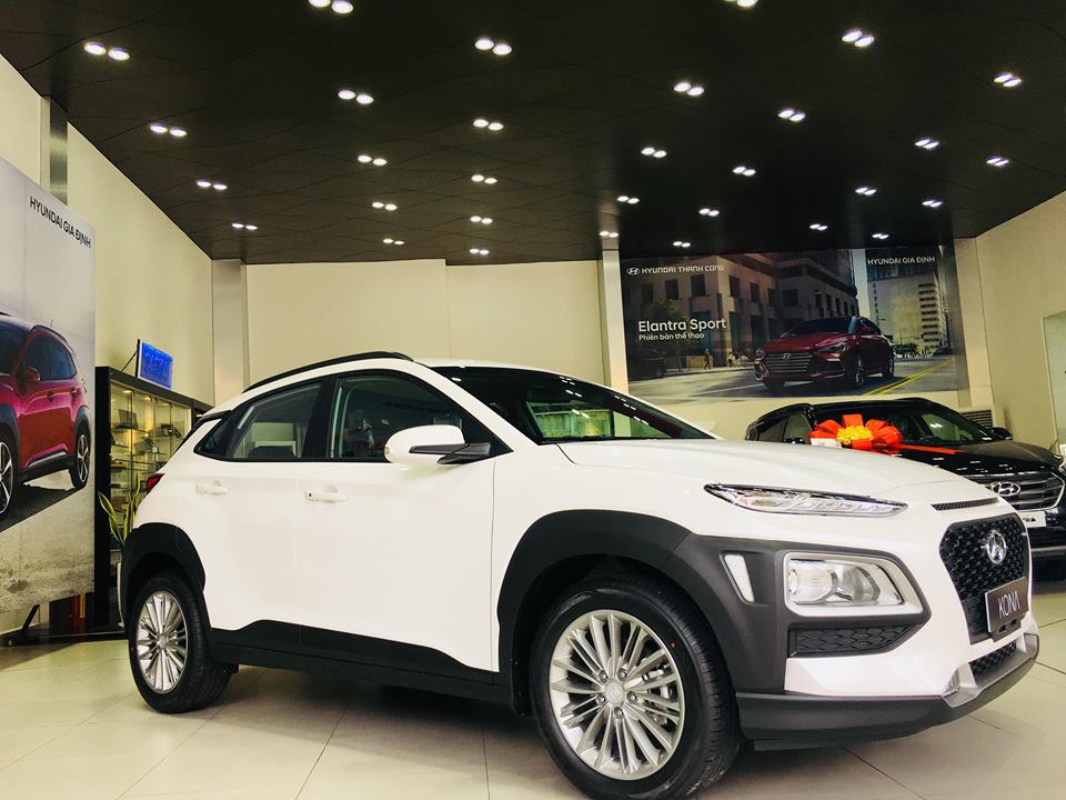 Hyundai Hyundai khác 2.0 2018 - Bán xe Hyundai Kona 2.0 đời 2018, màu trắng khuyến mãi cực khủng