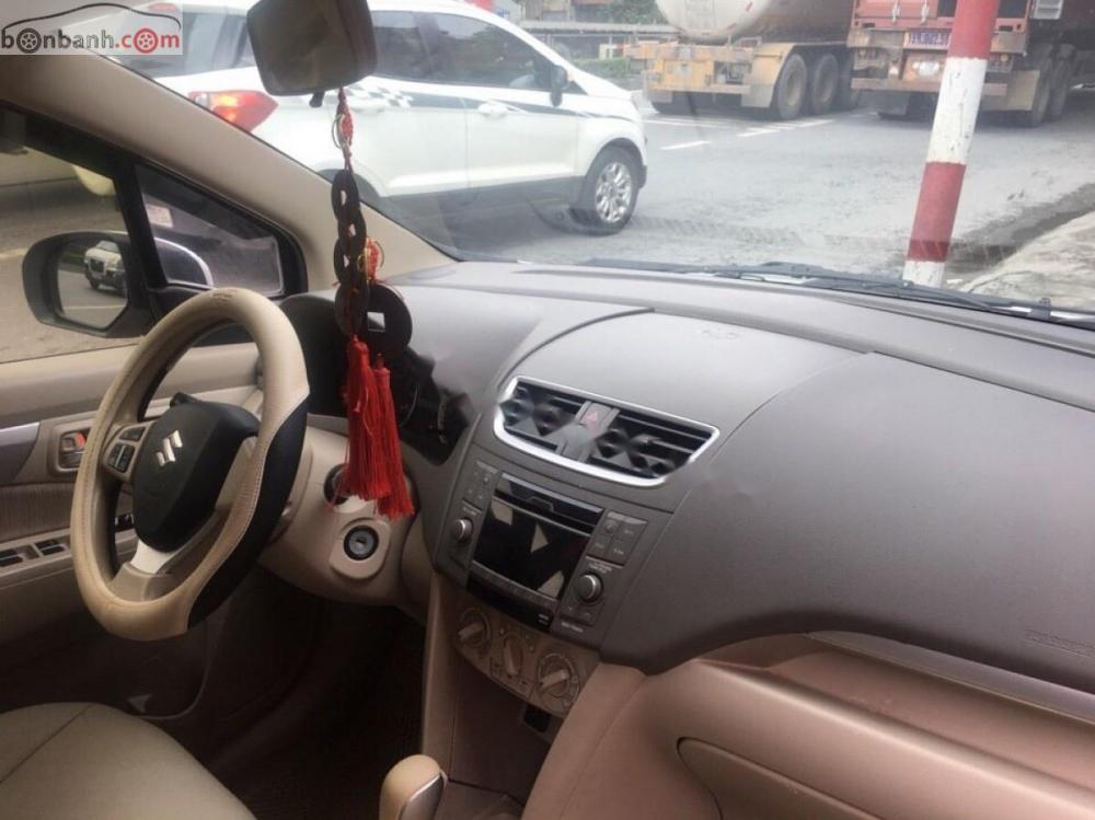 Suzuki Ertiga 2015 - Cần bán xe Suzuki Ertiga đời 2015, màu trắng, nhập khẩu nguyên chiếc, giá 435tr