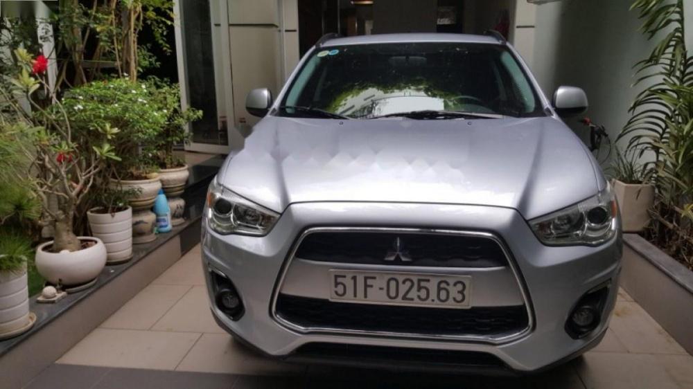 Mitsubishi Outlander 2015 - Bán Mitsubishi Outlander đời 2015, màu bạc, nhập khẩu giá cạnh tranh