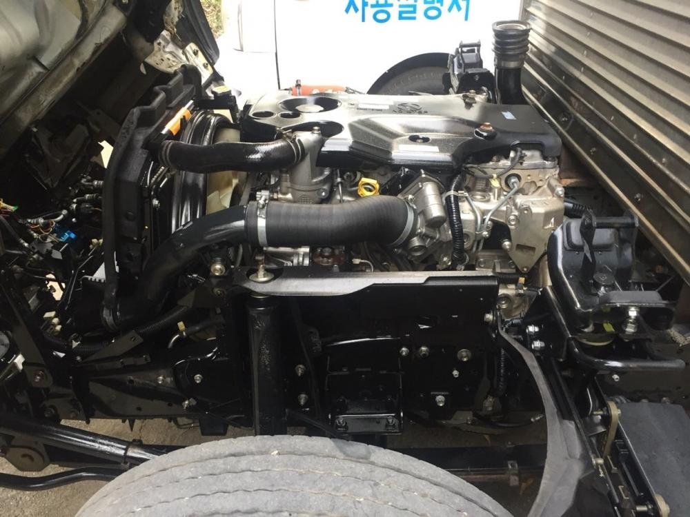 Isuzu NMR   2009 - Bán xe Isuzu NMR thùng kín đăng ký lần đầu 2009, màu trắng ít sử dụng, giá chỉ 295 triệu
