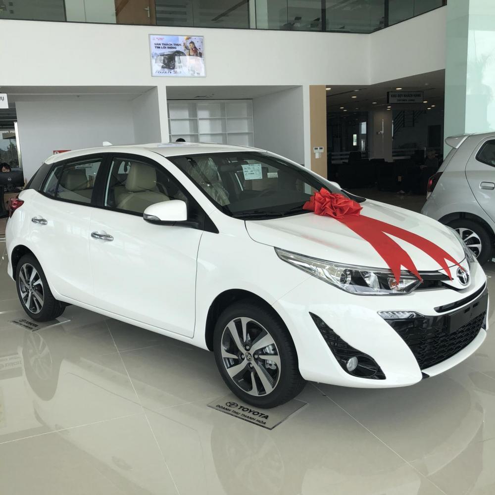 Toyota Yaris 1.5G CVT 2018 - Bán Toyota Yaris 1.5G CVT năm sản xuất 2018, màu trắng, nhập khẩu
