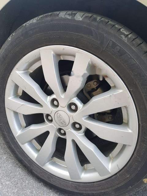 Kia Carens AT 2010 - Tôi bán Kia Carens số tự động 2.0, bản đủ