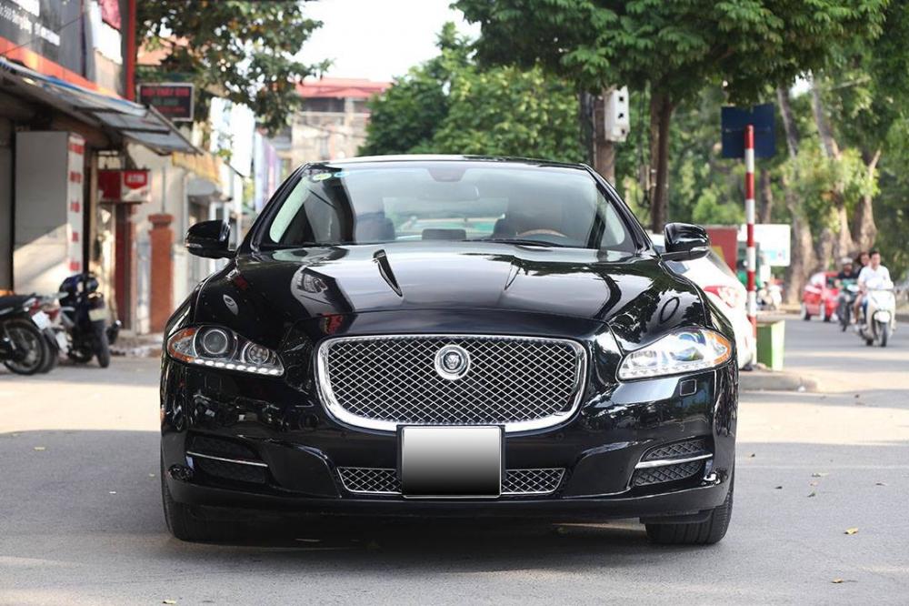 Jaguar XJL 5.0 Supercharger 2010 - Jaguar XJL 5.0 Supercharger đời 2010, màu đen, xe nhập