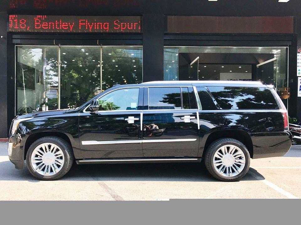 Cadillac Escalade ESV Platinium 2016 - Cadillac Escalade ESV Platinium đời 2016, màu đen, nhập khẩu