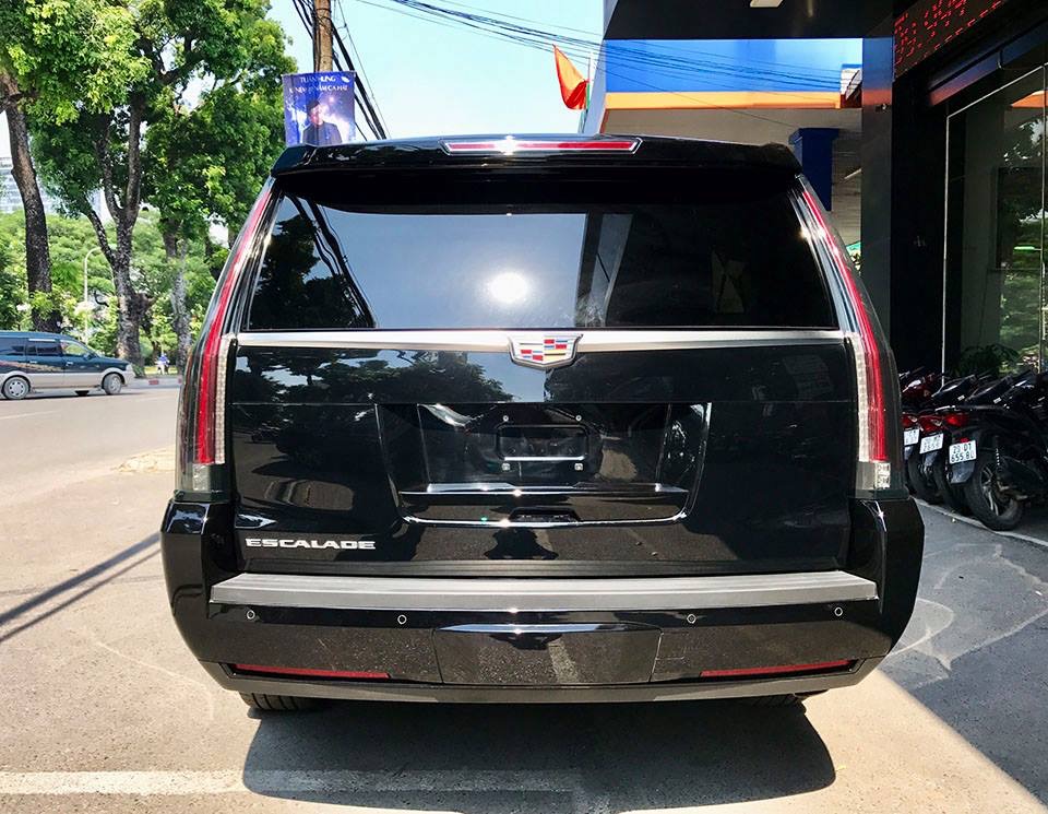 Cadillac Escalade ESV Platinium 2016 - Cadillac Escalade ESV Platinium đời 2016, màu đen, nhập khẩu
