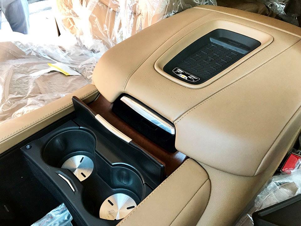 Cadillac Escalade ESV Platinium 2016 - Cadillac Escalade ESV Platinium đời 2016, màu đen, nhập khẩu