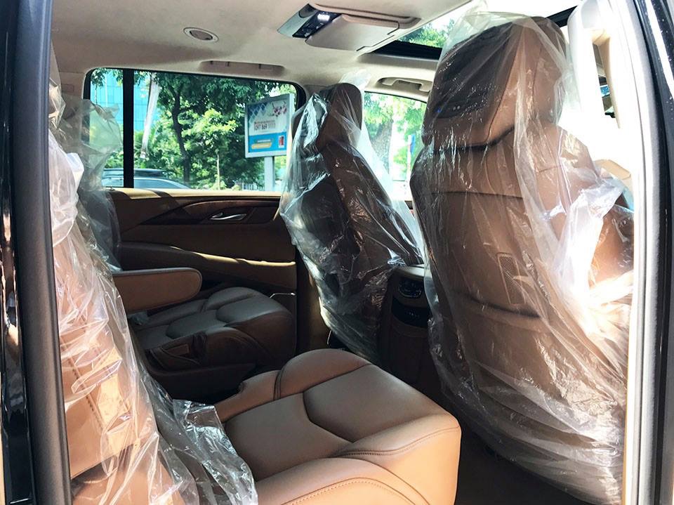 Cadillac Escalade ESV Platinium 2016 - Cadillac Escalade ESV Platinium đời 2016, màu đen, nhập khẩu