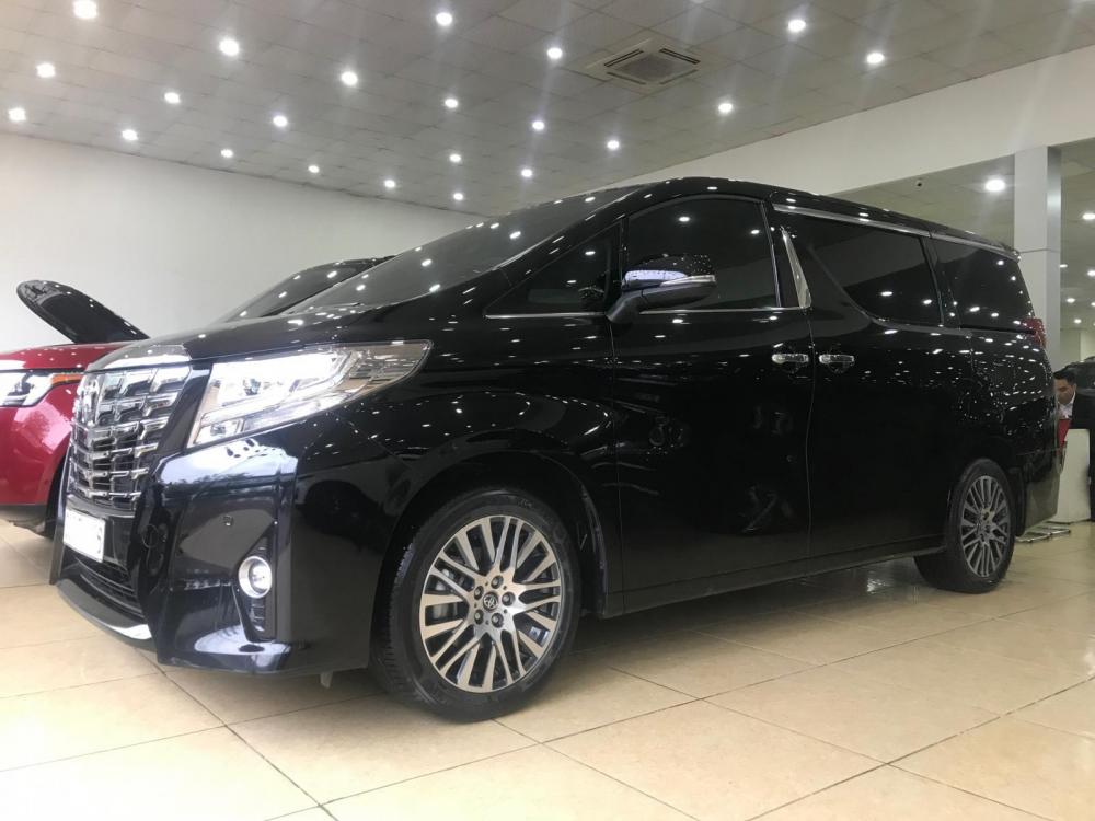Toyota Alphard execitive lounge 2016 - Bán ô tô Toyota Alphard Execitive Lounge năm sản xuất 2016, xe nhập đủ hết đồ, chạy 1 vạn km