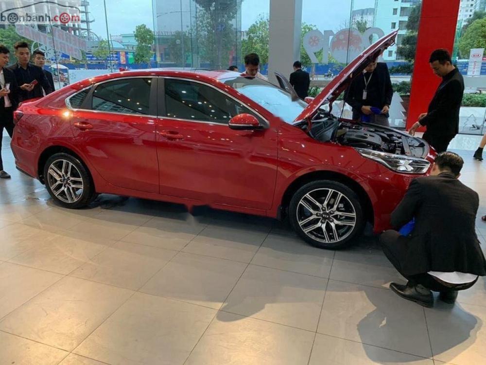 Kia Cerato Premium 2018 - Cần bán Kia Cerato Premium năm sản xuất 2018, màu đỏ, giá 675tr