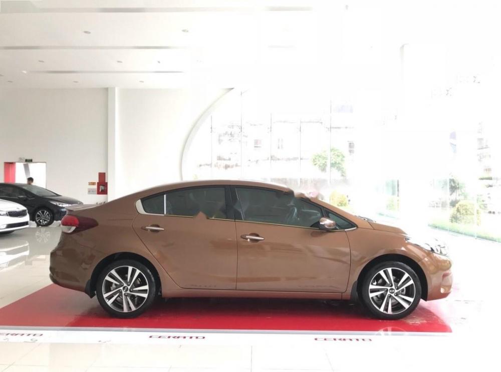 Kia Cerato 1.6 AT 2018 - Cần bán xe Kia Cerato 1.6 AT sản xuất 2018, màu nâu, giá chỉ 589 triệu