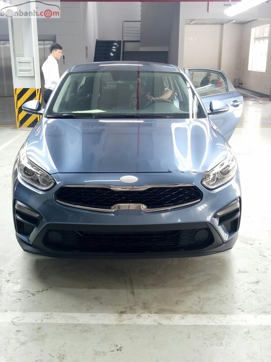 Kia Cerato MT 2018 - Bán Kia Cerato MT năm 2018, màu xanh lam