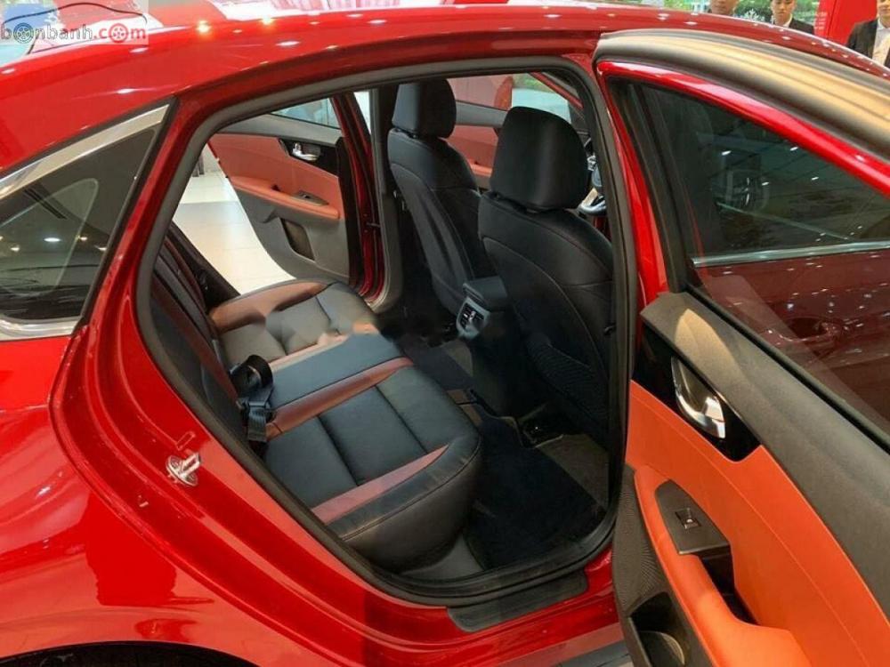 Kia Cerato Premium 2018 - Cần bán Kia Cerato Premium năm sản xuất 2018, màu đỏ, giá 675tr