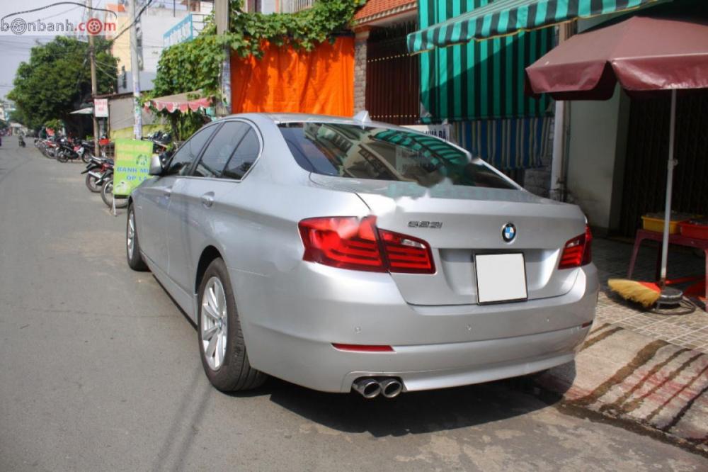 BMW 5 Series 523i 2010 - Cần bán gấp BMW 523i đời 2010, màu bạc, nhập khẩu