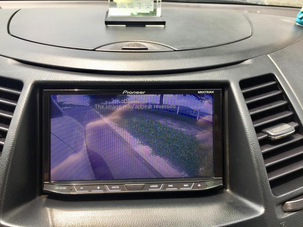 Mitsubishi Grandis 2.4 Mivec 2011 - Bán xe Mitsubishi Grandis 2.4 Mivec năm sản xuất 2011, màu trắng