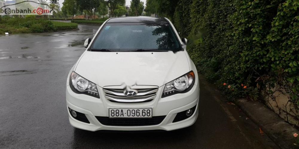 Hyundai Avante 1.6 AT 2013 - Cần bán gấp Hyundai Avante 1.6 AT sản xuất 2013, màu trắng, 465tr