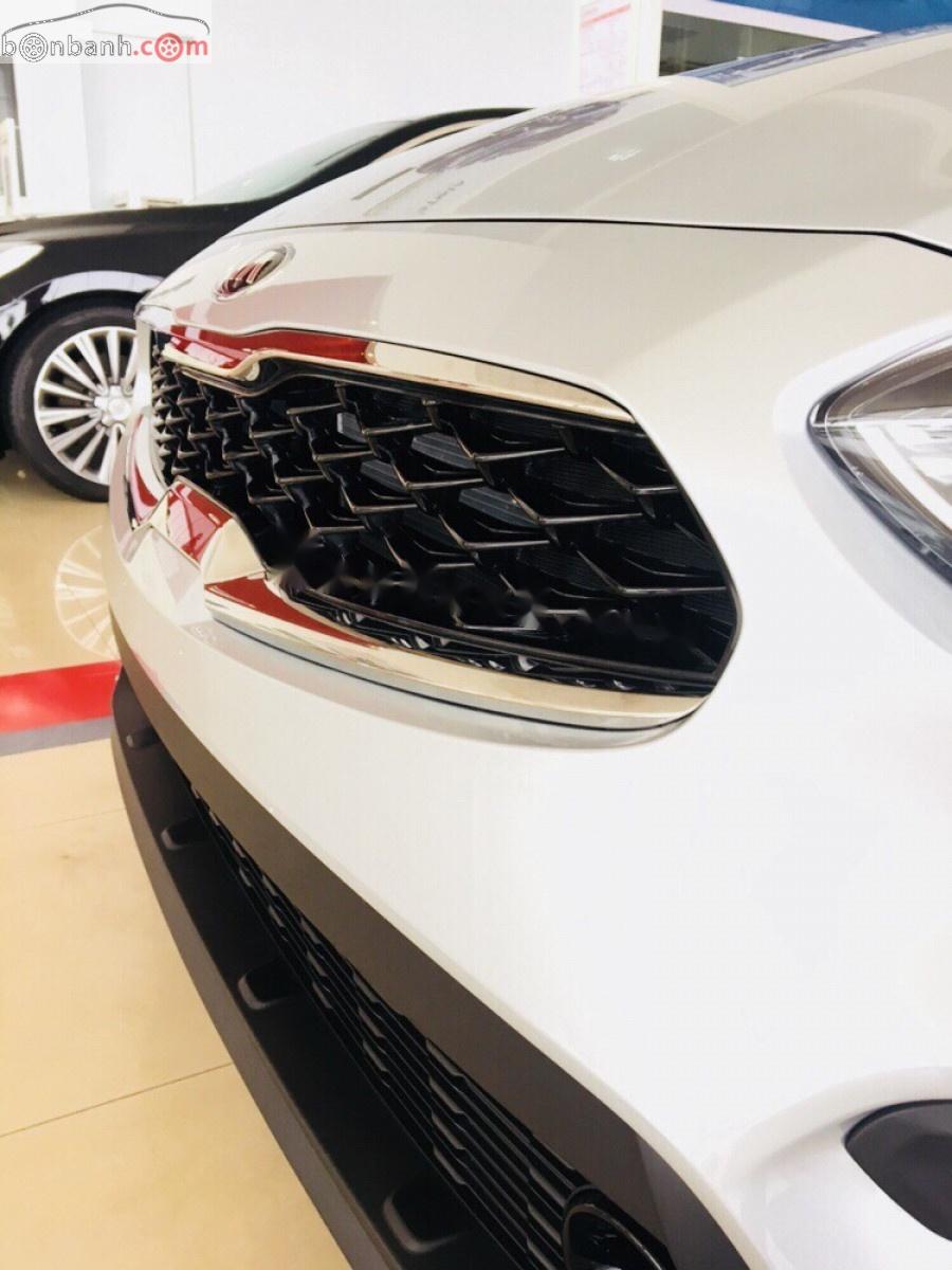 Kia Cerato 1.6 AT 2018 - Bán Kia Cerato 1.6 AT năm sản xuất 2018, màu bạc giá cạnh tranh