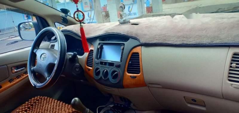 Toyota Innova 2011 - Bán xe Toyota Innova năm sản xuất 2011, nhập khẩu