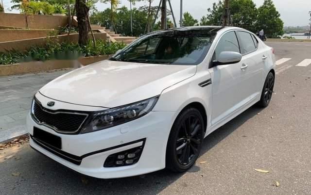 Kia Optima 2.0 AT 2014 - Cần bán Kia Optima 2.0 AT đời 2014, màu trắng, xe nhập, giá tốt
