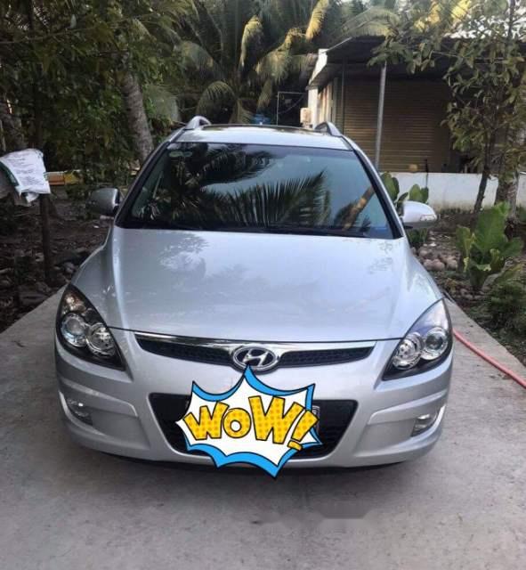 Hyundai i30   2010 - Bán Hyundai i30 đời 2010, màu bạc, nhập khẩu nguyên chiếc chính chủ, 395 triệu