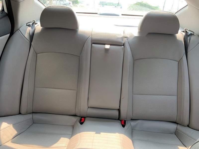 Kia Optima 2.0 AT 2014 - Cần bán Kia Optima 2.0 AT đời 2014, màu trắng, xe nhập, giá tốt
