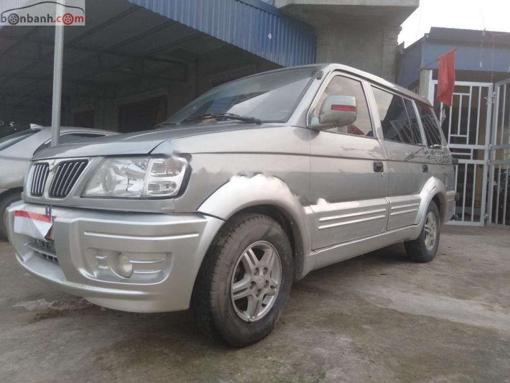 Mitsubishi Jolie SS 2002 - Cần bán Mitsubishi Jolie SS năm 2002, màu bạc, 105tr