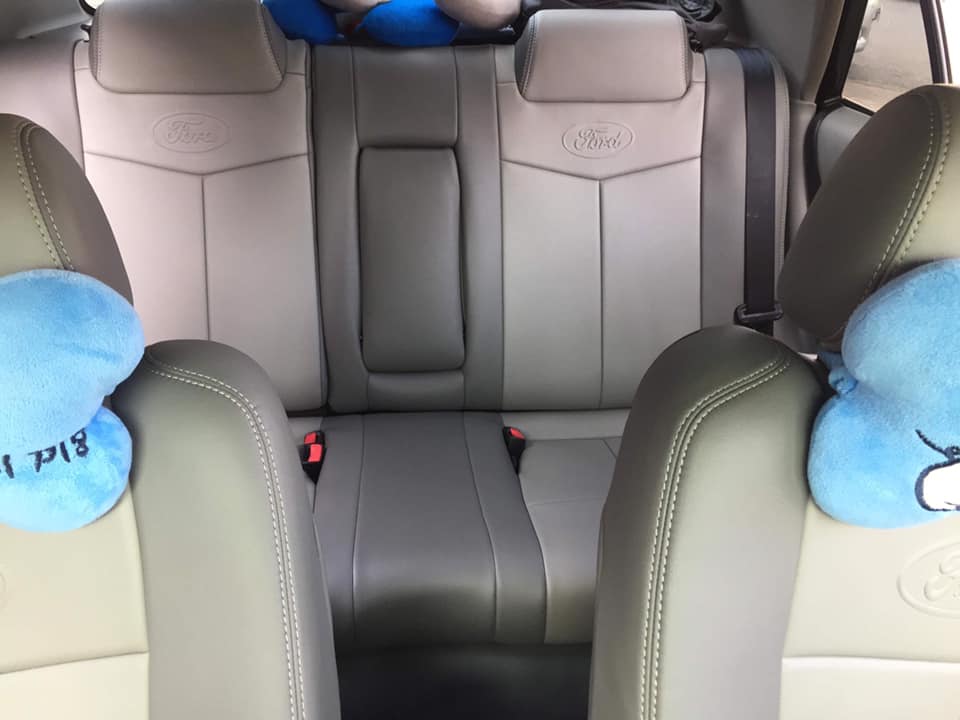 Ford Laser 2003 - Cần bán xe Ford Laser sản xuất 2003, màu kem (be), 220 triệu