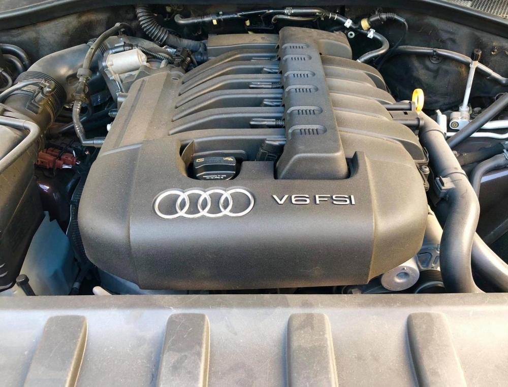 Audi Q7 3.6 S-Line 2010 - Bán Audi Q7 3.6 S-Line sản xuất năm 2010, màu nâu, nhập khẩu
