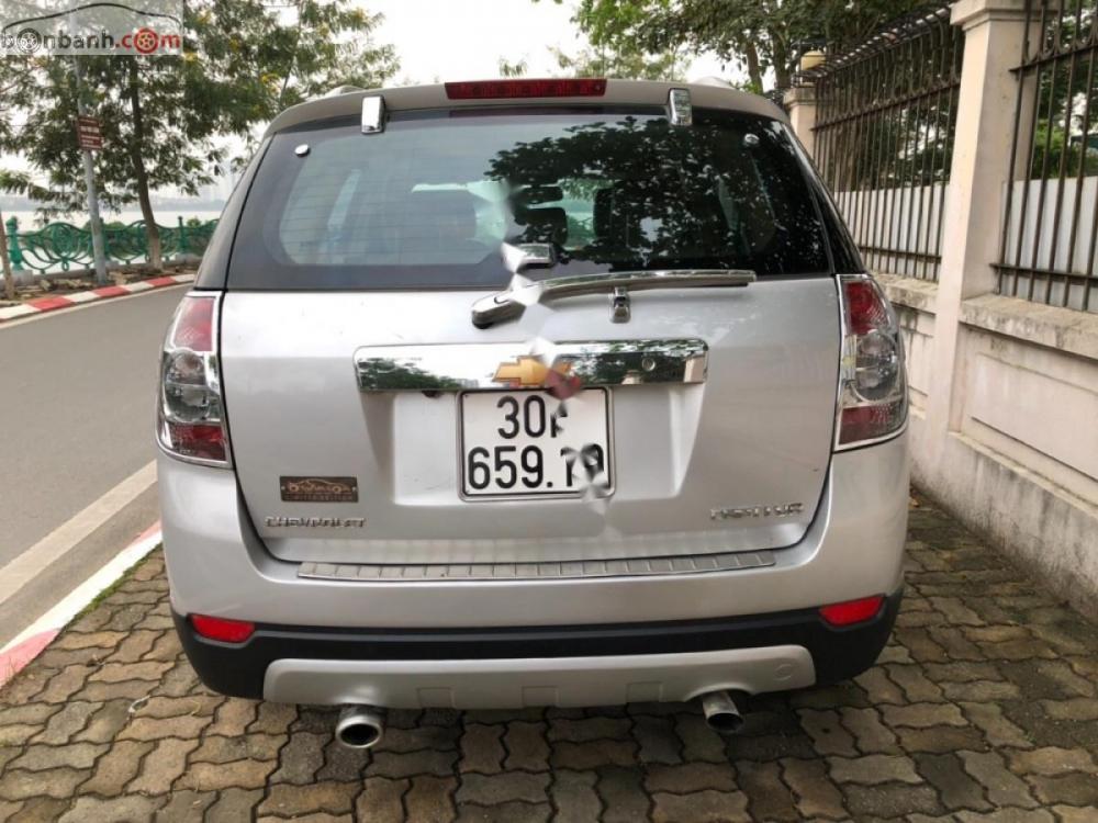 Chevrolet Captiva LT 2009 - Bán xe Chevrolet Captiva LT 2009, màu bạc, chính chủ 