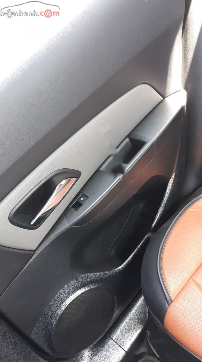 Chevrolet Cruze LS 2014 - Bán Chevrolet Cruze LS đời 2014, màu trắng như mới, giá 412tr
