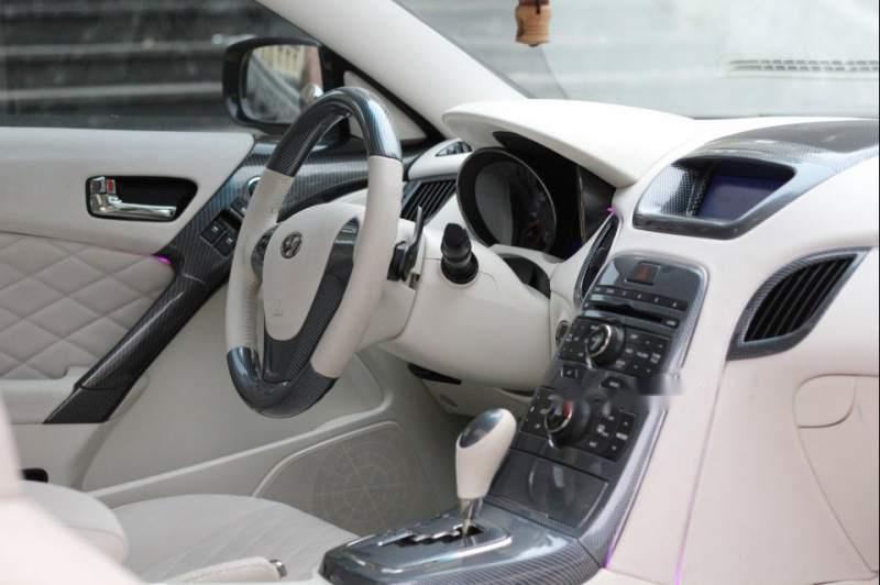 Hyundai Genesis 2012 - Bán xe Hyundai Genesis năm 2012, màu vàng, nhập khẩu, 588 triệu