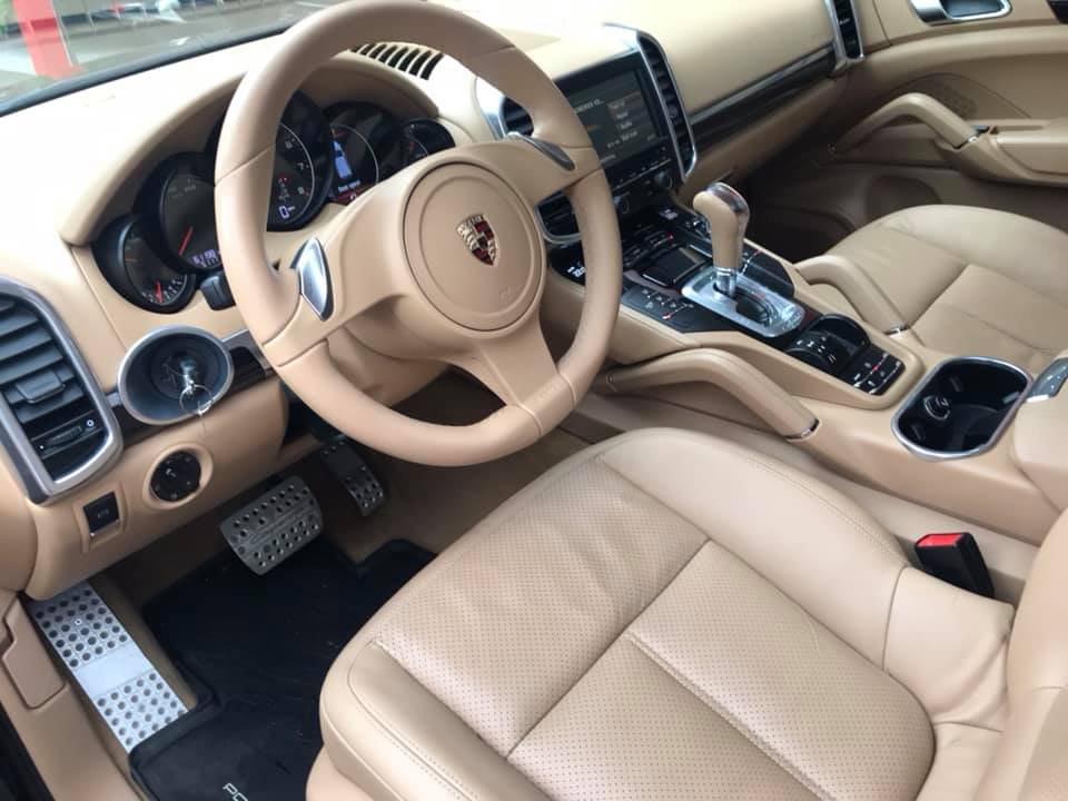 Porsche Cayenne 2011 - Bán xe Porsche Cayenne sản xuất năm 2011, màu nâu, nhập khẩu