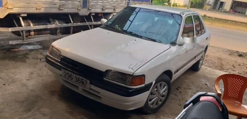 Mazda 323 1995 - Bán ô tô Mazda 323 năm 1995, màu trắng, nhập khẩu