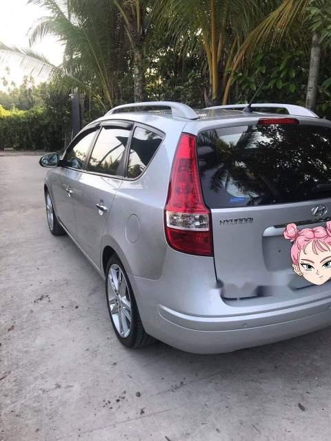 Hyundai i30   2010 - Bán Hyundai i30 đời 2010, màu bạc, nhập khẩu nguyên chiếc chính chủ, 395 triệu