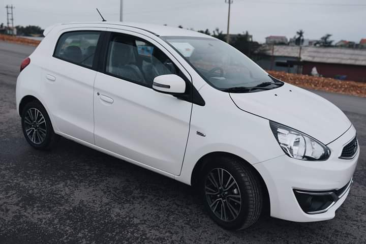 Mitsubishi Mirage MT 2019 - Cần bán Mitsubishi Mirage MT năm 2019, màu trắng, xe nhập, giá 350tr, mới 100%, khuyến mãi tốt