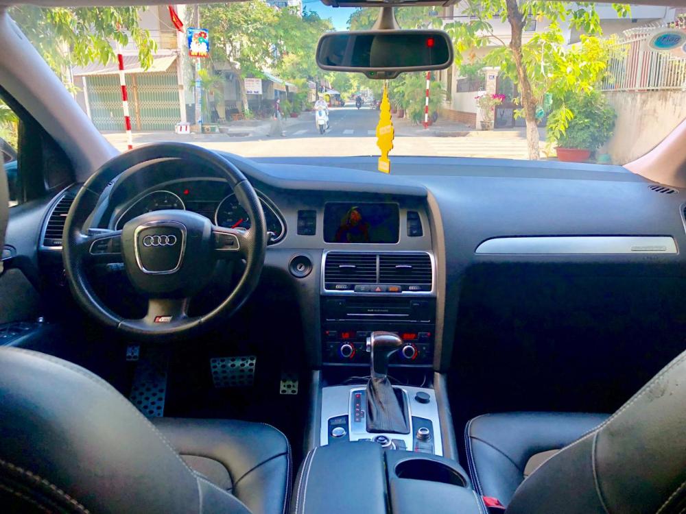 Audi Q7 3.6 S-Line 2010 - Bán Audi Q7 3.6 S-Line sản xuất năm 2010, màu nâu, nhập khẩu