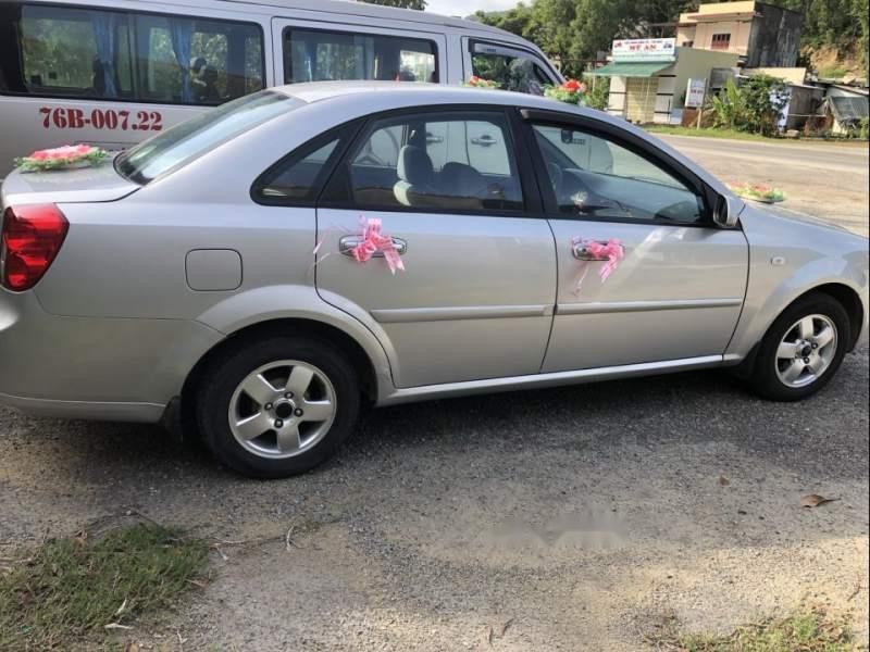 Daewoo Lacetti 2011 - Bán Daewoo Lacetti năm 2011, màu bạc, giá tốt