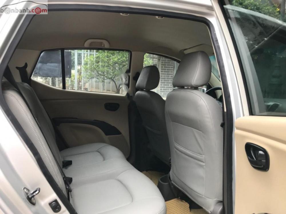 Hyundai i10 1.2 2014 - Bán Hyundai i10 1.2 năm sản xuất 2014, màu bạc, nhập khẩu 
