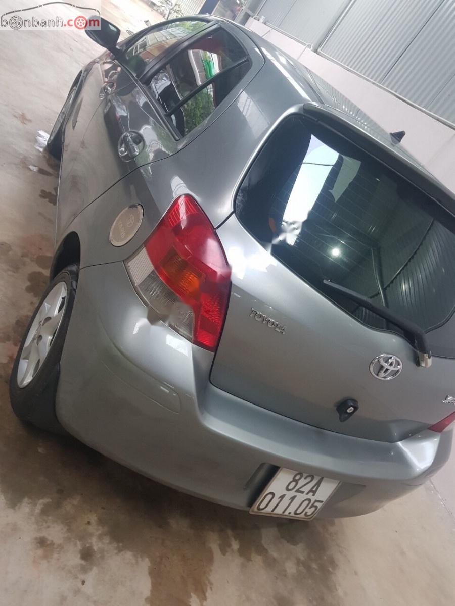 Toyota Yaris 2009 - Bán Toyota Yaris 2009, màu bạc, nhập khẩu, giá chỉ 365 triệu