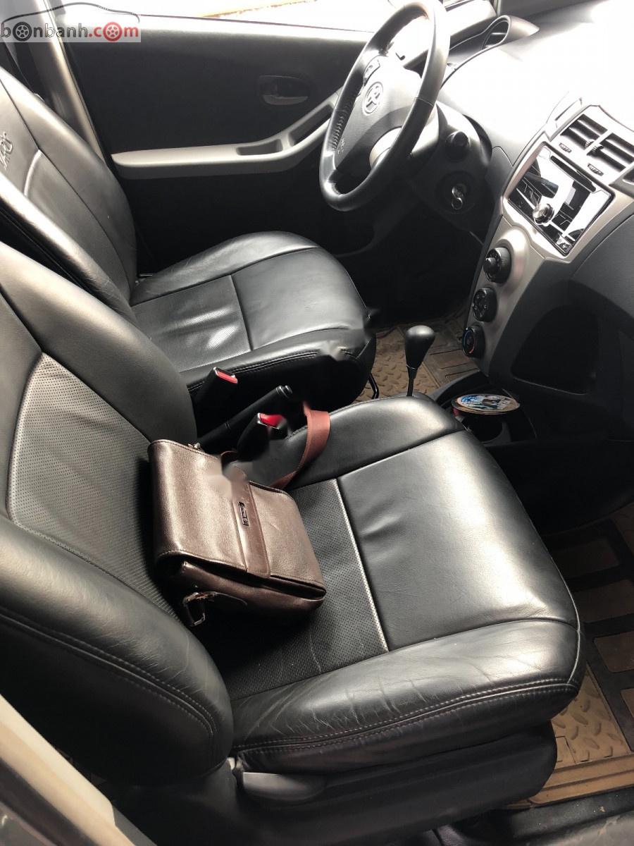 Toyota Yaris 2009 - Bán Toyota Yaris 2009, màu bạc, nhập khẩu, giá chỉ 365 triệu