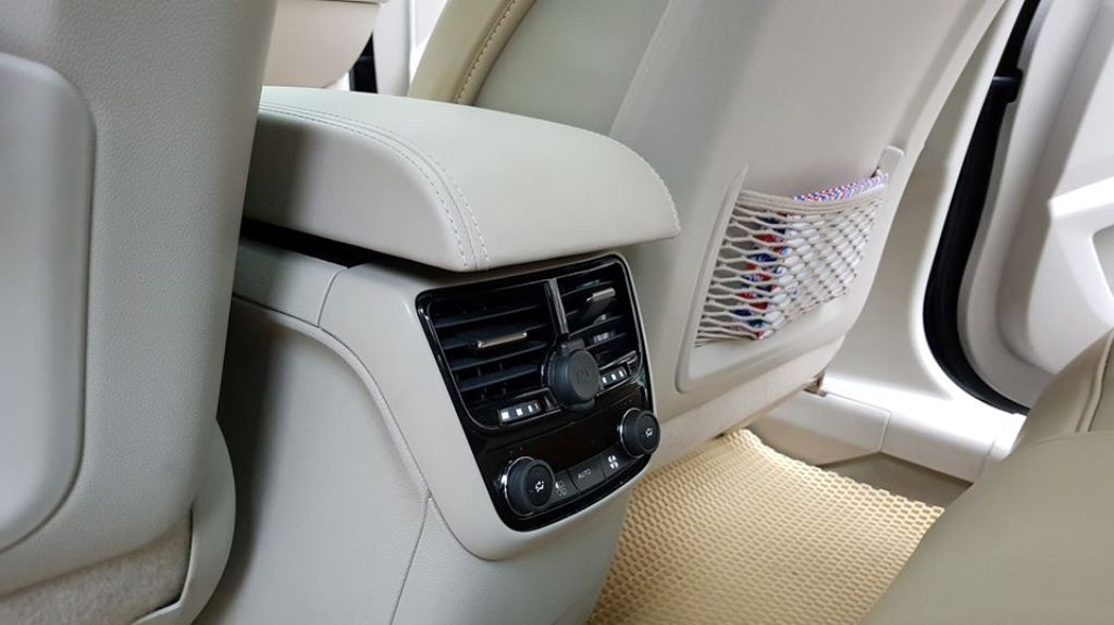 Peugeot 508     2015 - Peugeot 508 sản xuất 2015, nhập khẩu Pháp màu đen biển Hà Nội