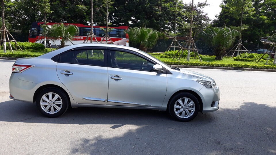 Toyota Vios G 2014 - Cần bán xe Toyota Vios G đời 2014, màu bạc chính chủ