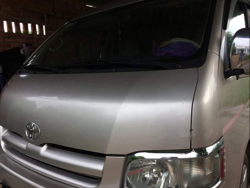 Toyota Hiace   2006 - Cần bán Toyota đầu búa máy dầu, màu hồng phấn