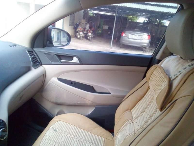 Hyundai Tucson 2018 - Chính chủ bán xe Hyundai Tucson sản xuất 2018, màu đỏ, nhập khẩu